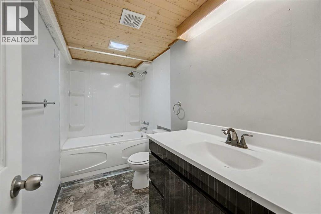 328 Lake Stafford Drive, Brooks, Alberta  T1R 0L9 - Photo 33 - A2290365