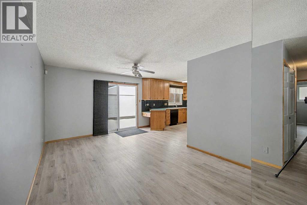 328 Lake Stafford Drive, Brooks, Alberta  T1R 0L9 - Photo 5 - A2290365