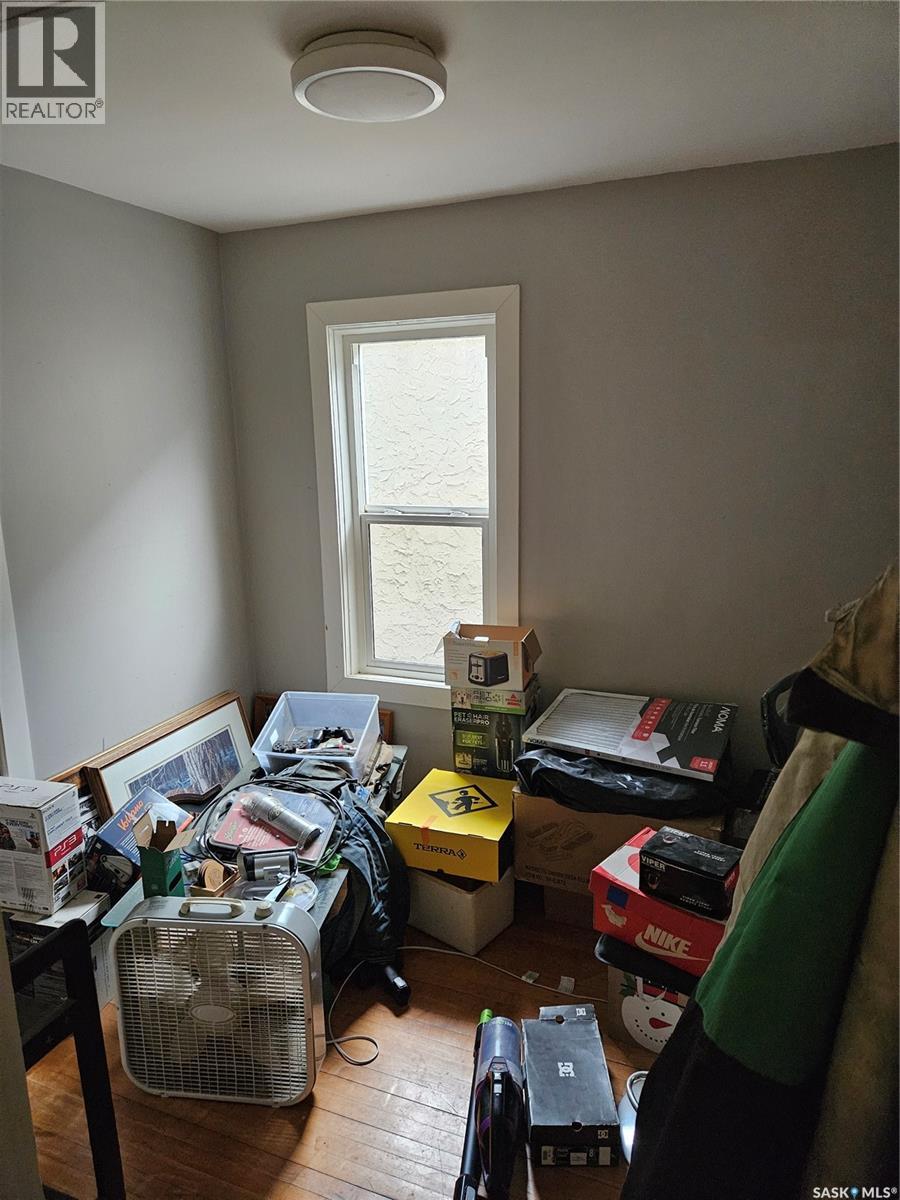 949 Cameron Street, Regina, Saskatchewan  S4T 2S5 - Photo 6 - SK031283