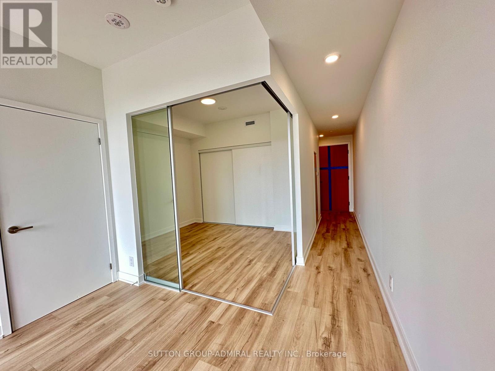 807 - 1660 Bloor Street, Toronto, Ontario  M6P 1A8 - Photo 10 - W12923502