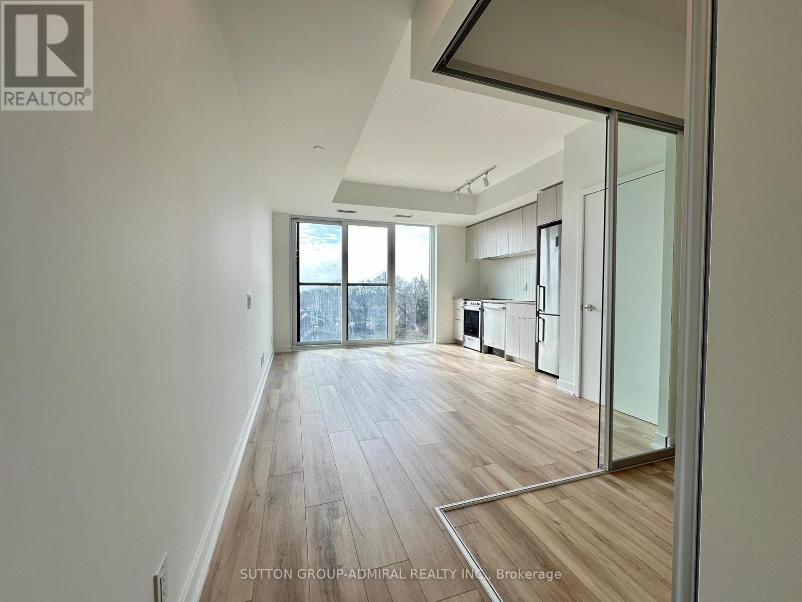 807 - 1660 Bloor Street, Toronto, Ontario  M6P 1A8 - Photo 5 - W12923502