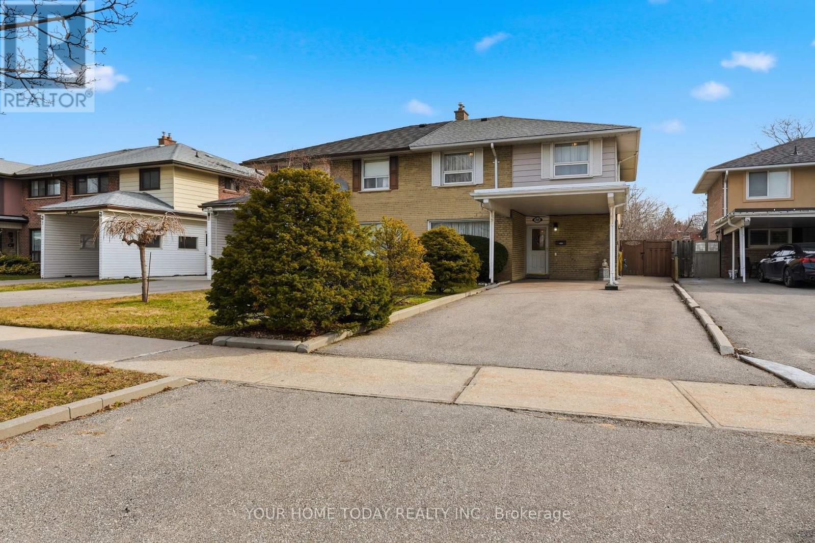 58 Dunsany Crescent, Toronto, Ontario M9R 3W6 - Photo 34 - W12923506