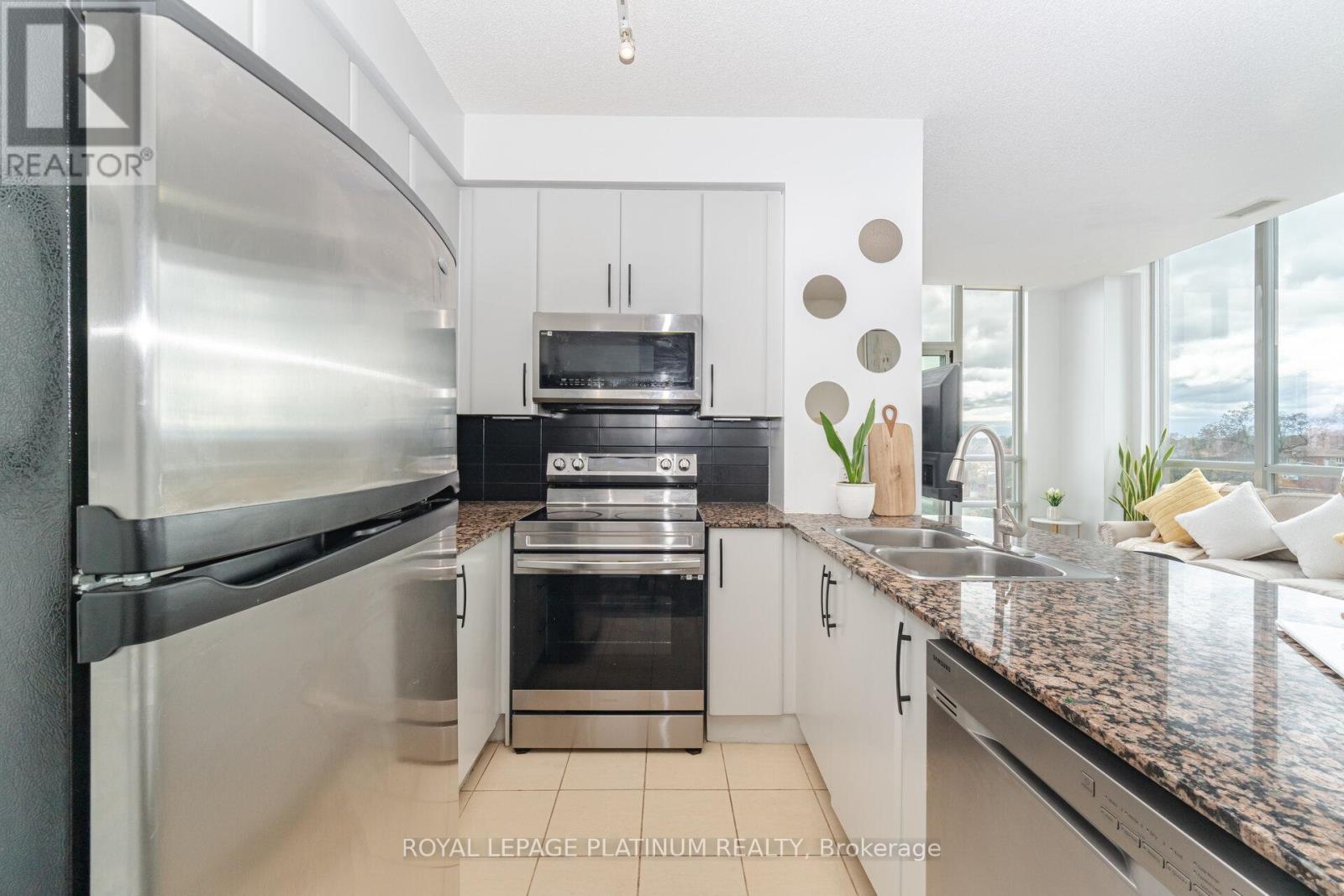 510 - 3515 Kariya Drive, Mississauga, Ontario  L5B 0C1 - Photo 10 - W12923534