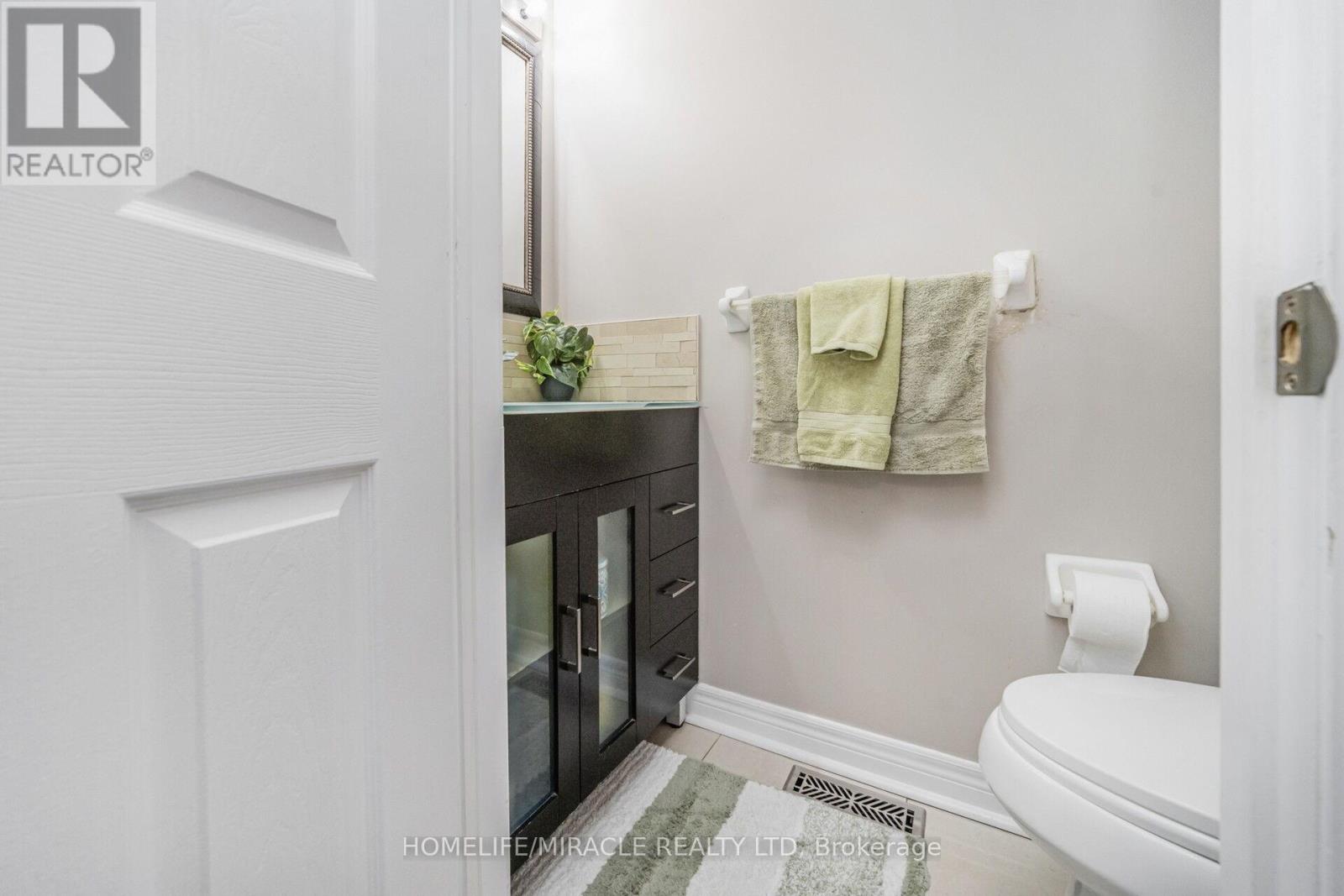 430 Father Tobin Road, Brampton, Ontario  L6R 0S2 - Photo 20 - W12923550