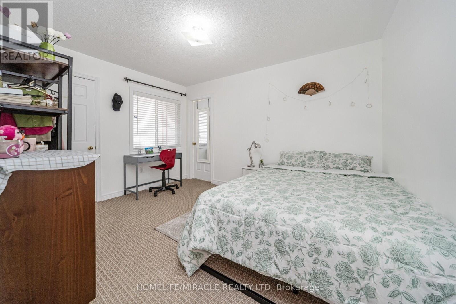 430 Father Tobin Road, Brampton, Ontario  L6R 0S2 - Photo 24 - W12923550