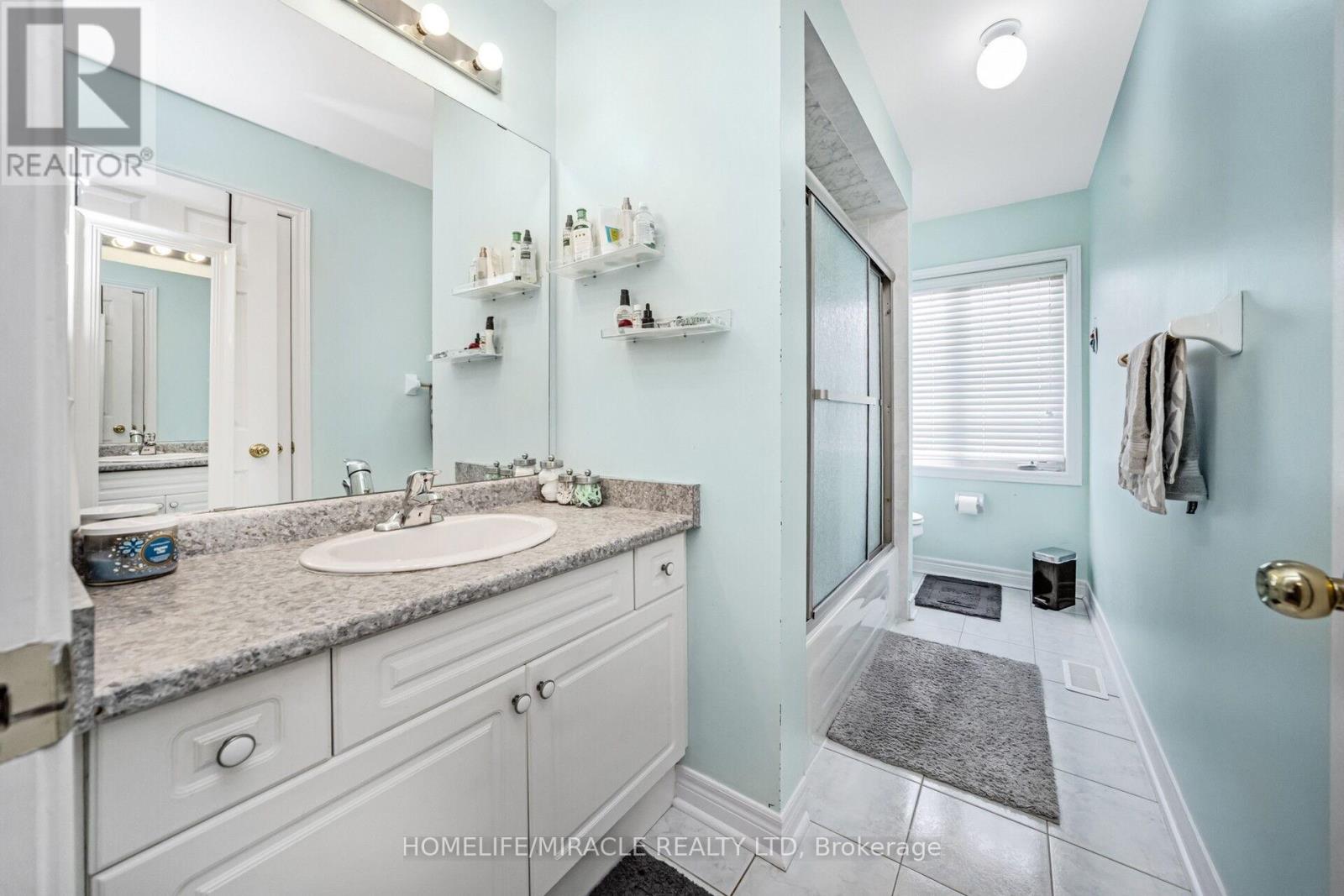 430 Father Tobin Road, Brampton, Ontario  L6R 0S2 - Photo 26 - W12923550