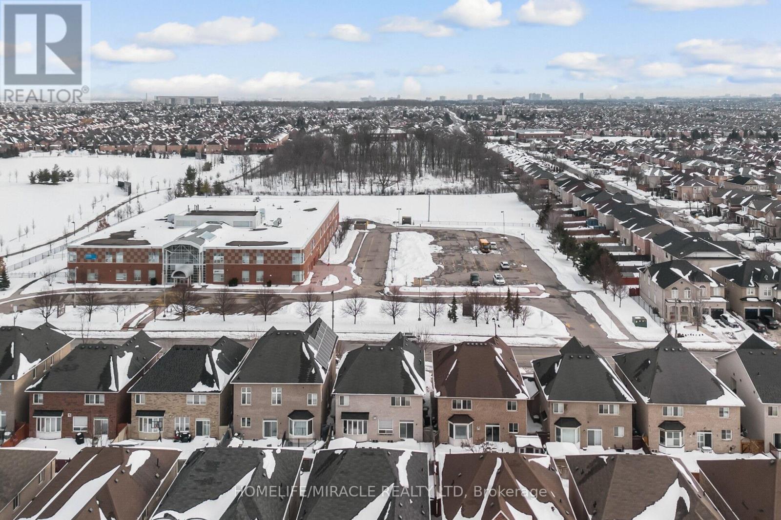 430 Father Tobin Road, Brampton, Ontario  L6R 0S2 - Photo 42 - W12923550