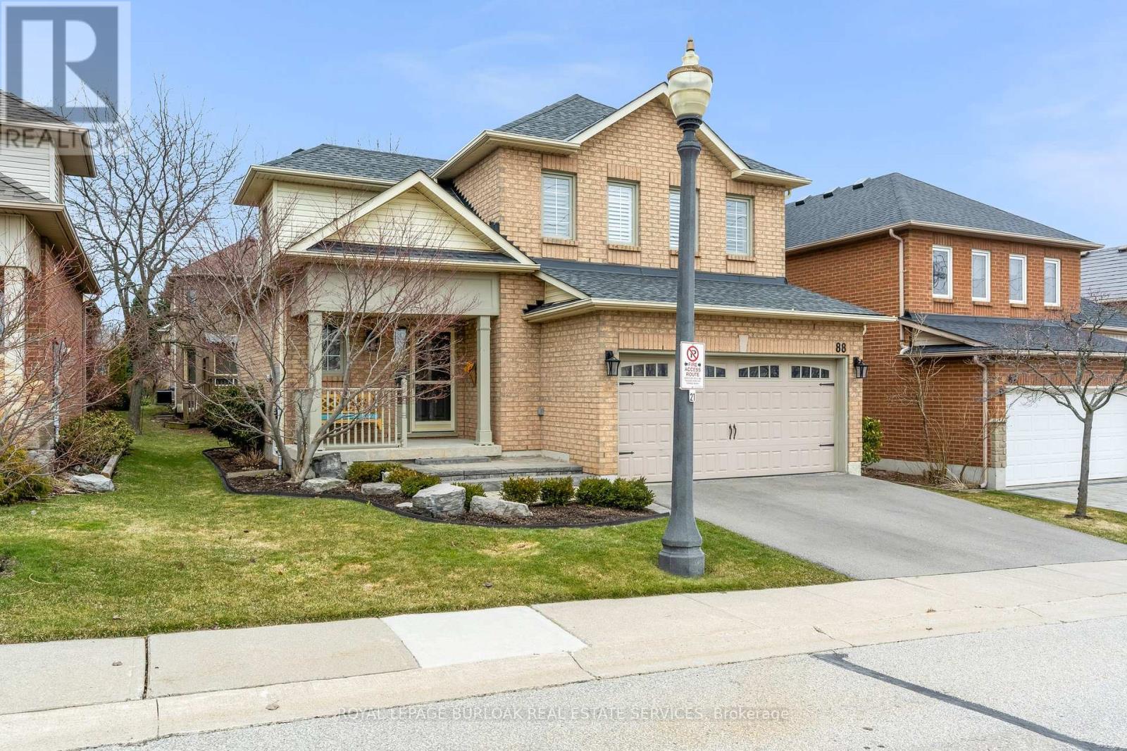 88 - 1150 Skyview Drive, Burlington, Ontario  L7P 4X5 - Photo 2 - W12923578