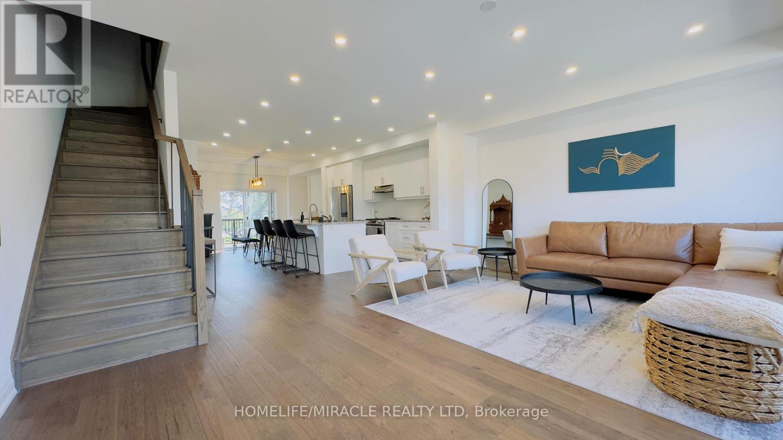 9 Briar Court, Halton Hills, Ontario  L7G 0P5 - Photo 9 - W12923634