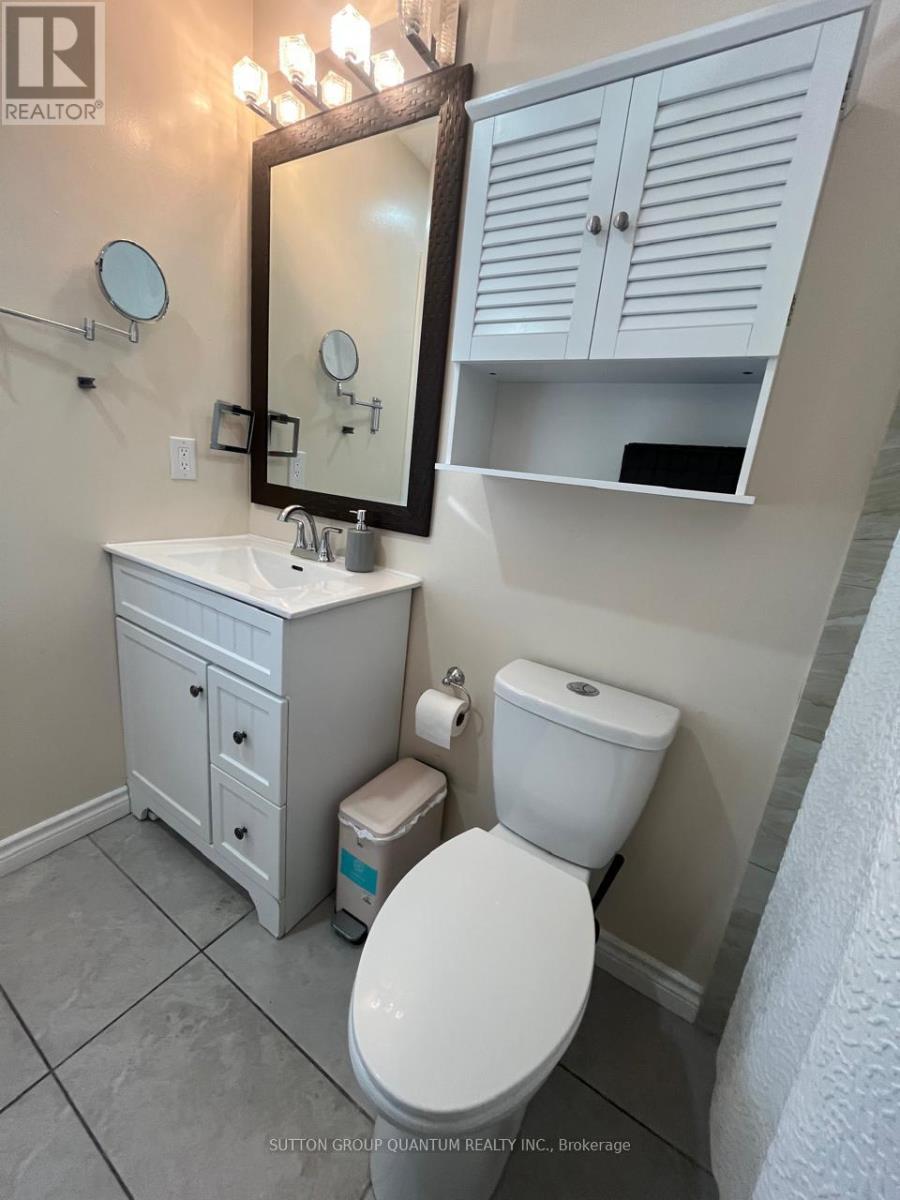 2494 Appalachain Drive, Oakville (Wm Westmount), Ontario  L6M 4S3 - Photo 14 - W12923656