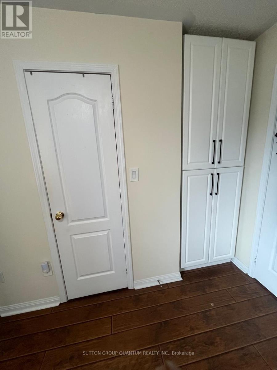 2494 Appalachain Drive, Oakville (Wm Westmount), Ontario  L6M 4S3 - Photo 18 - W12923656