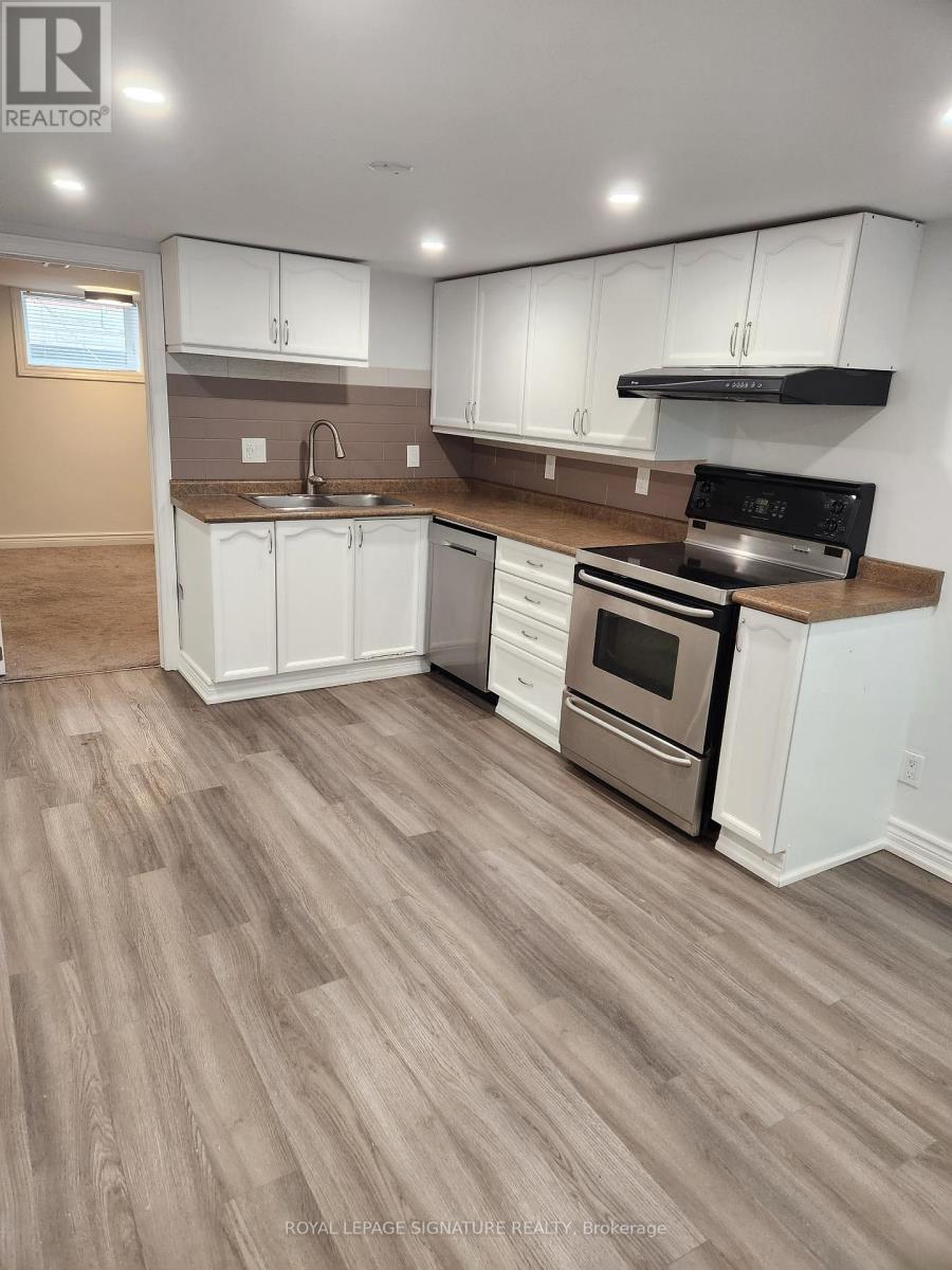 43 Mcintyre Crescent, Halton Hills, Ontario  L7G 1N5 - Photo 2 - W12923660