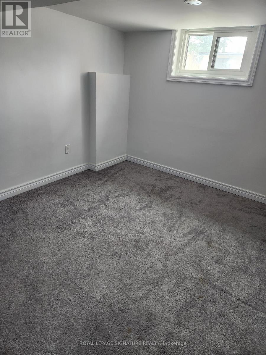 43 Mcintyre Crescent, Halton Hills, Ontario  L7G 1N5 - Photo 6 - W12923660