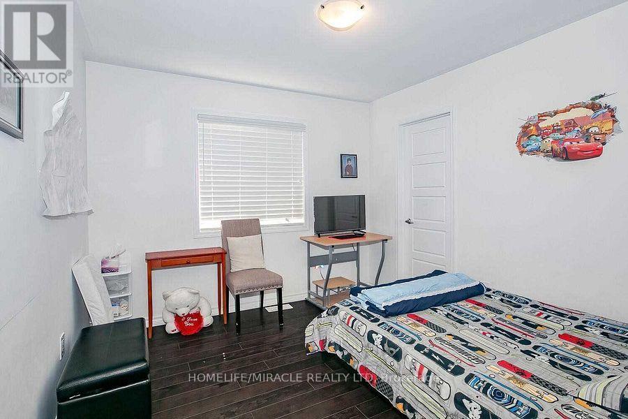 38 Leadenhall Road, Brampton, Ontario  L7A 4G3 - Photo 20 - W12923674