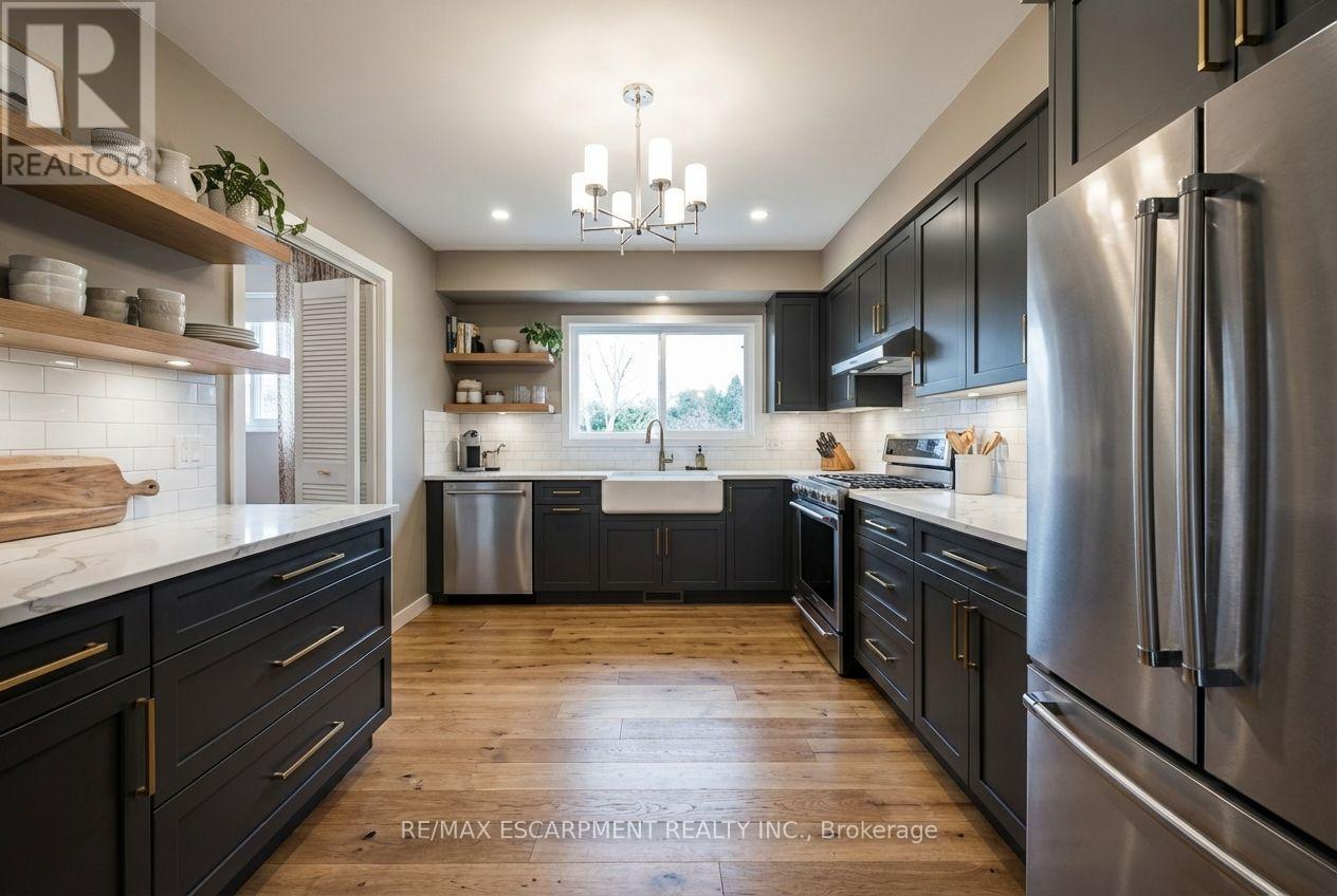 2228 Urwin Crescent, Oakville (Wo West), Ontario  L6L 2T2 - Photo 17 - W12923678