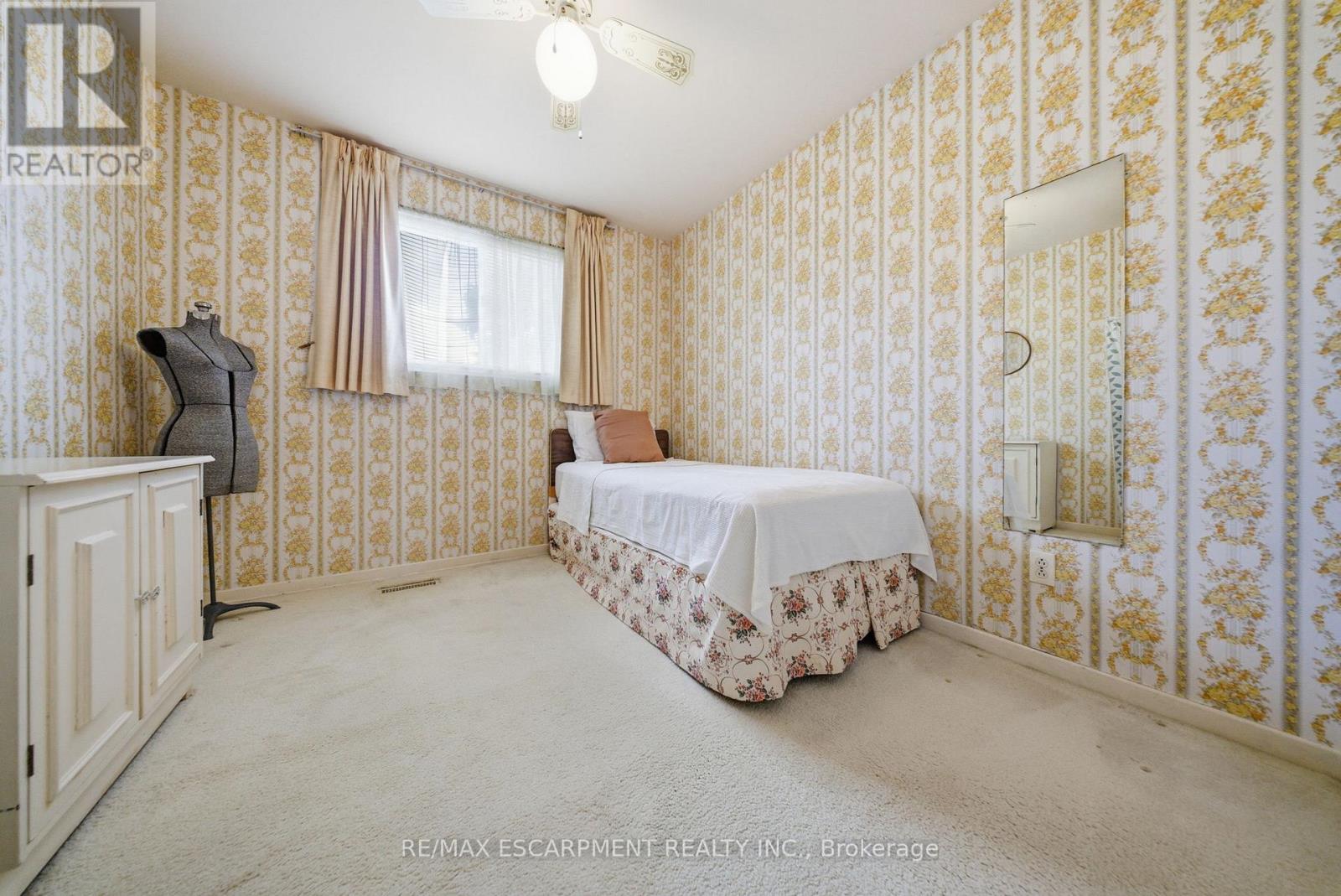 2228 Urwin Crescent, Oakville (Wo West), Ontario  L6L 2T2 - Photo 25 - W12923678