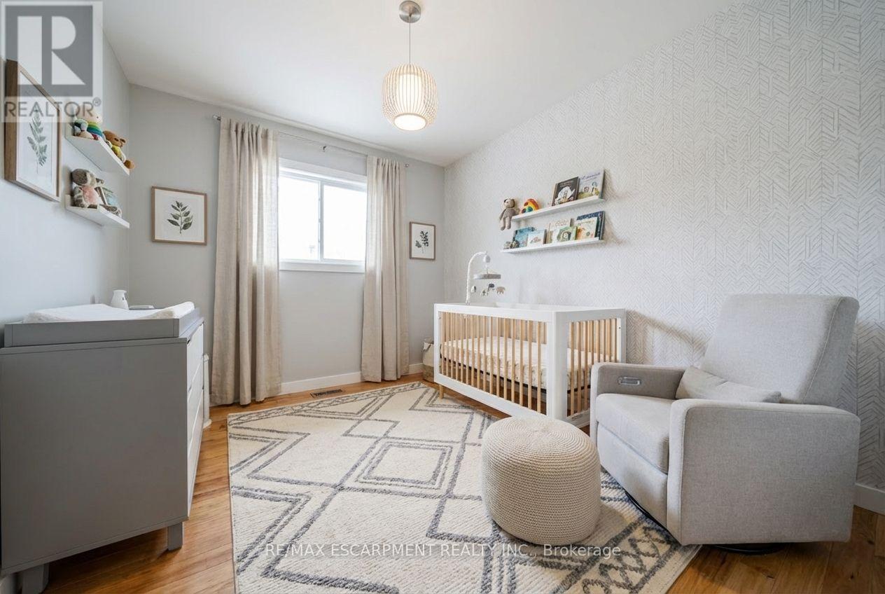 2228 Urwin Crescent, Oakville (Wo West), Ontario  L6L 2T2 - Photo 26 - W12923678