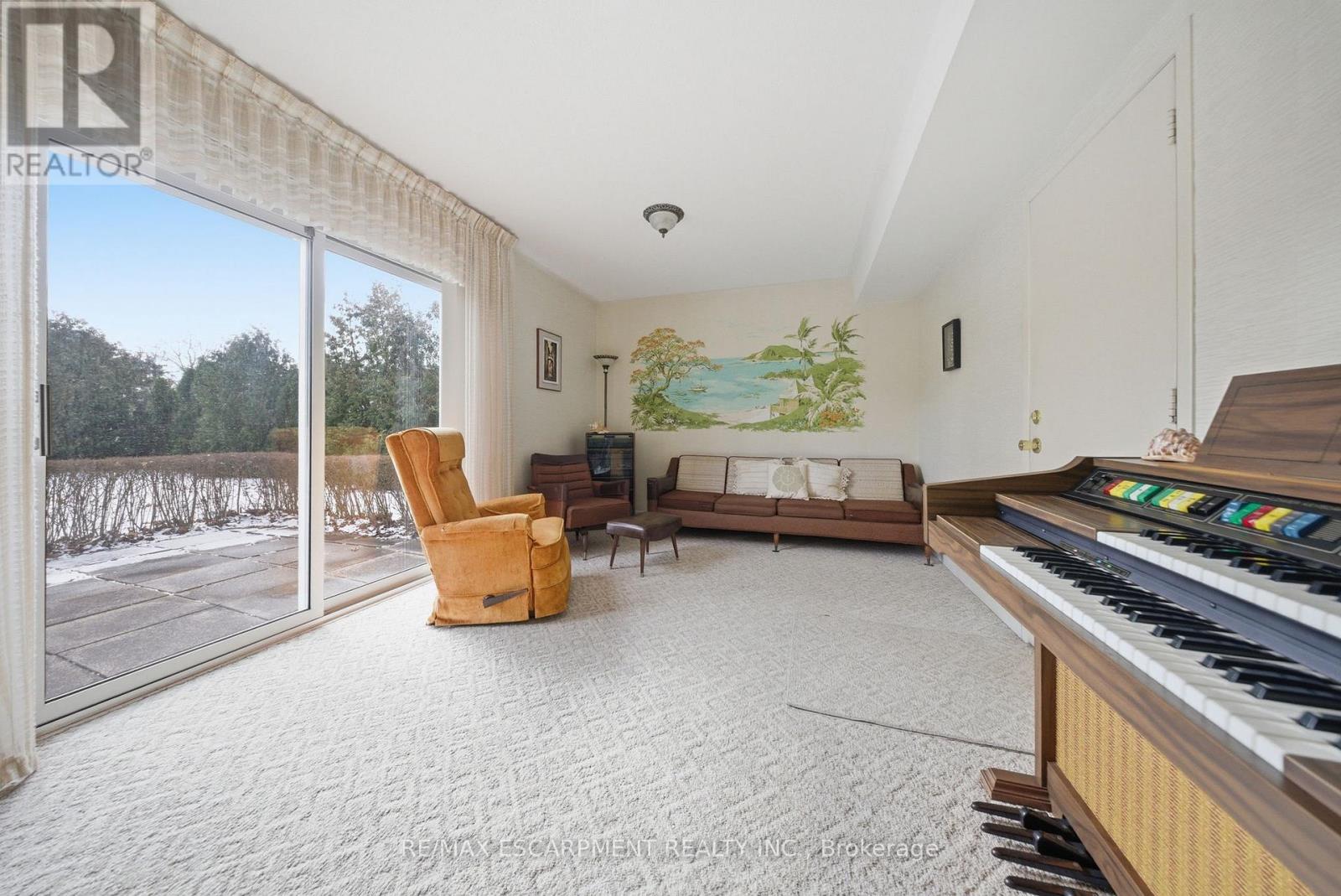 2228 Urwin Crescent, Oakville (Wo West), Ontario  L6L 2T2 - Photo 31 - W12923678