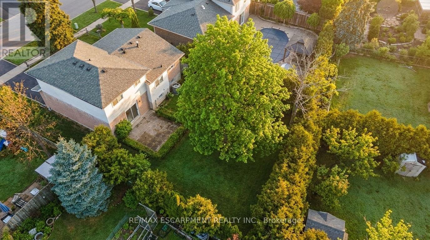 2228 Urwin Crescent, Oakville (Wo West), Ontario  L6L 2T2 - Photo 40 - W12923678