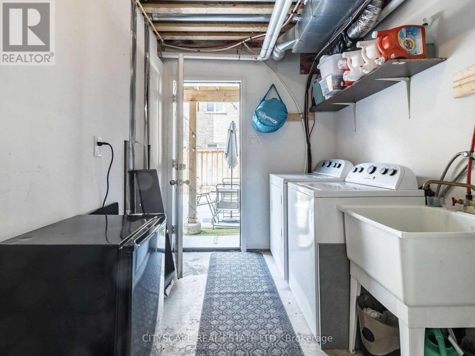 22 Rockbrook Trail, Brampton, Ontario  L7A 4H8 - Photo 15 - W12923772