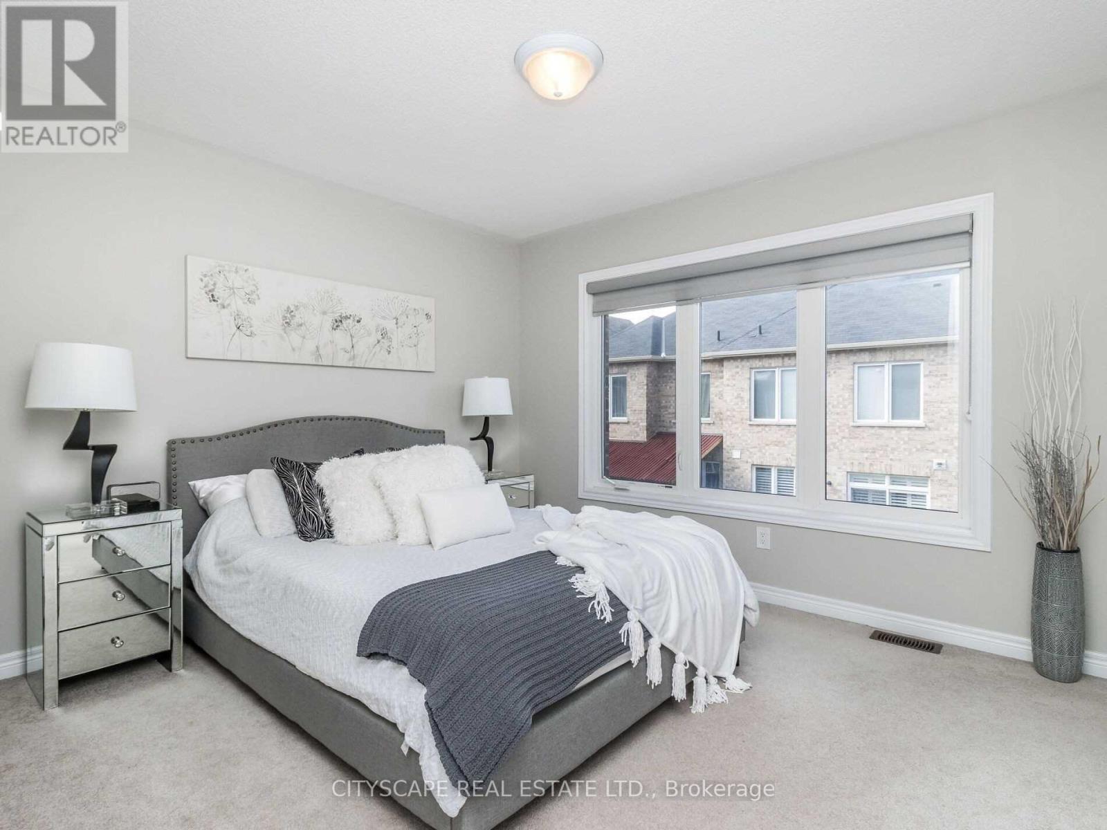 22 Rockbrook Trail, Brampton, Ontario  L7A 4H8 - Photo 22 - W12923772