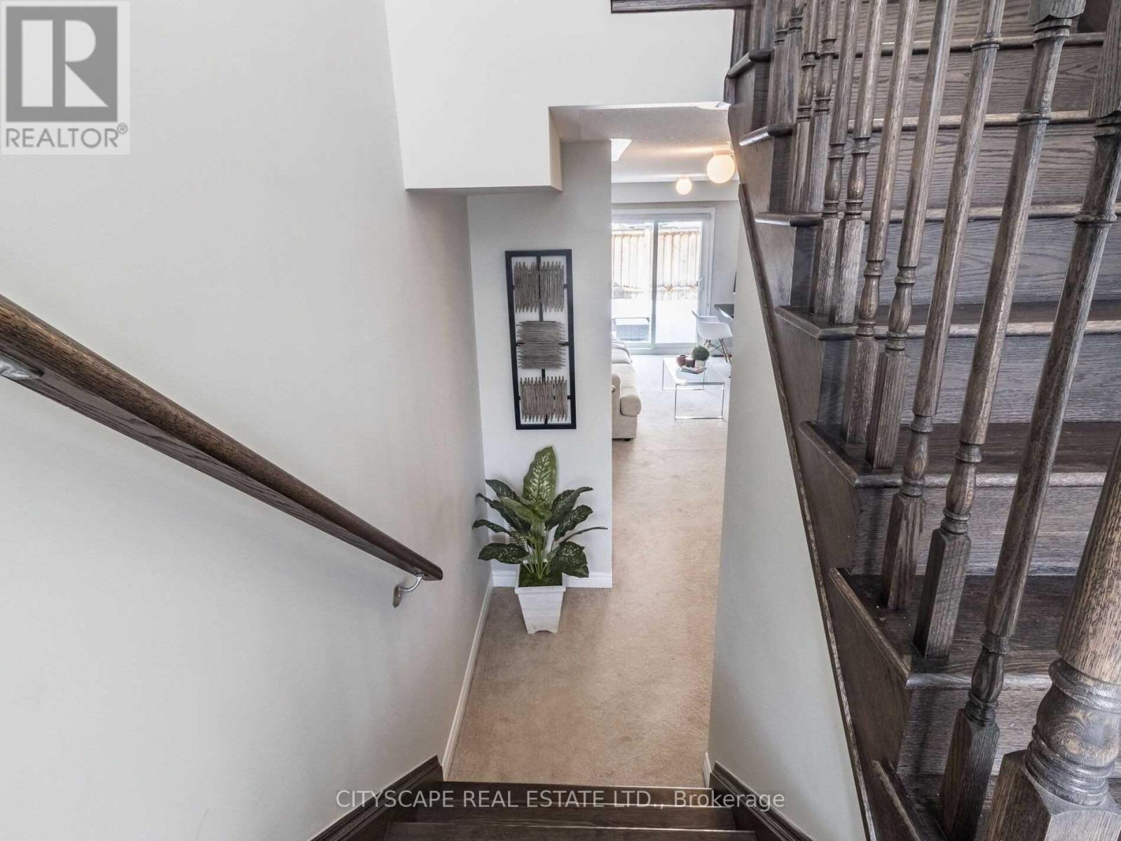 22 Rockbrook Trail, Brampton, Ontario  L7A 4H8 - Photo 5 - W12923772