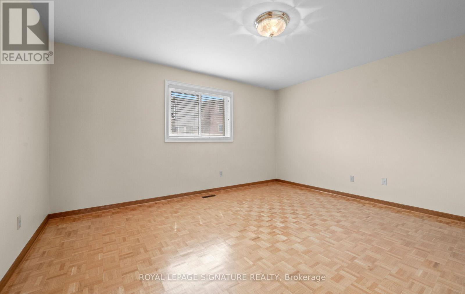 5 Acacia Avenue, Toronto, Ontario  M9M 1H6 - Photo 23 - W12923776