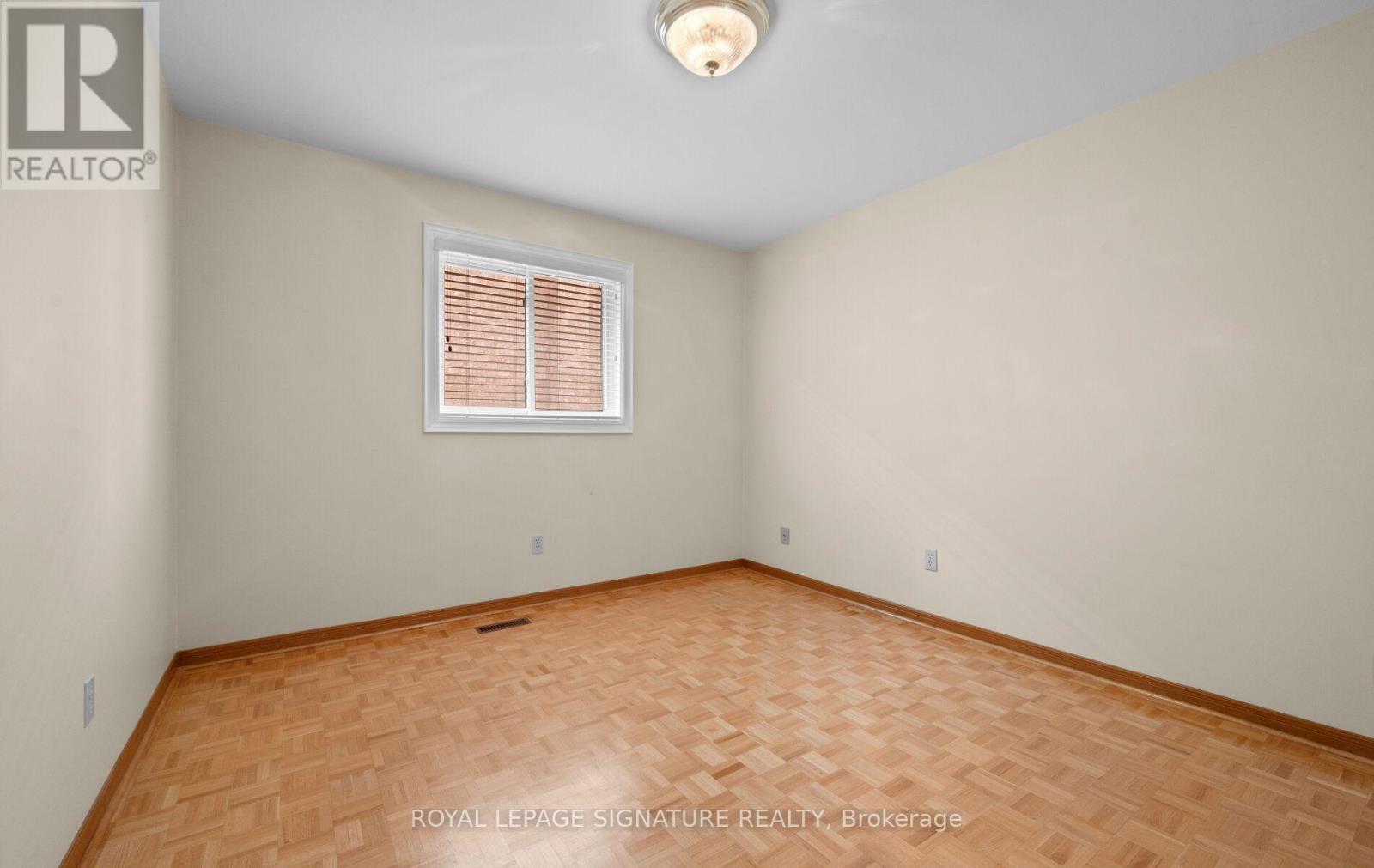 5 Acacia Avenue, Toronto, Ontario  M9M 1H6 - Photo 25 - W12923776