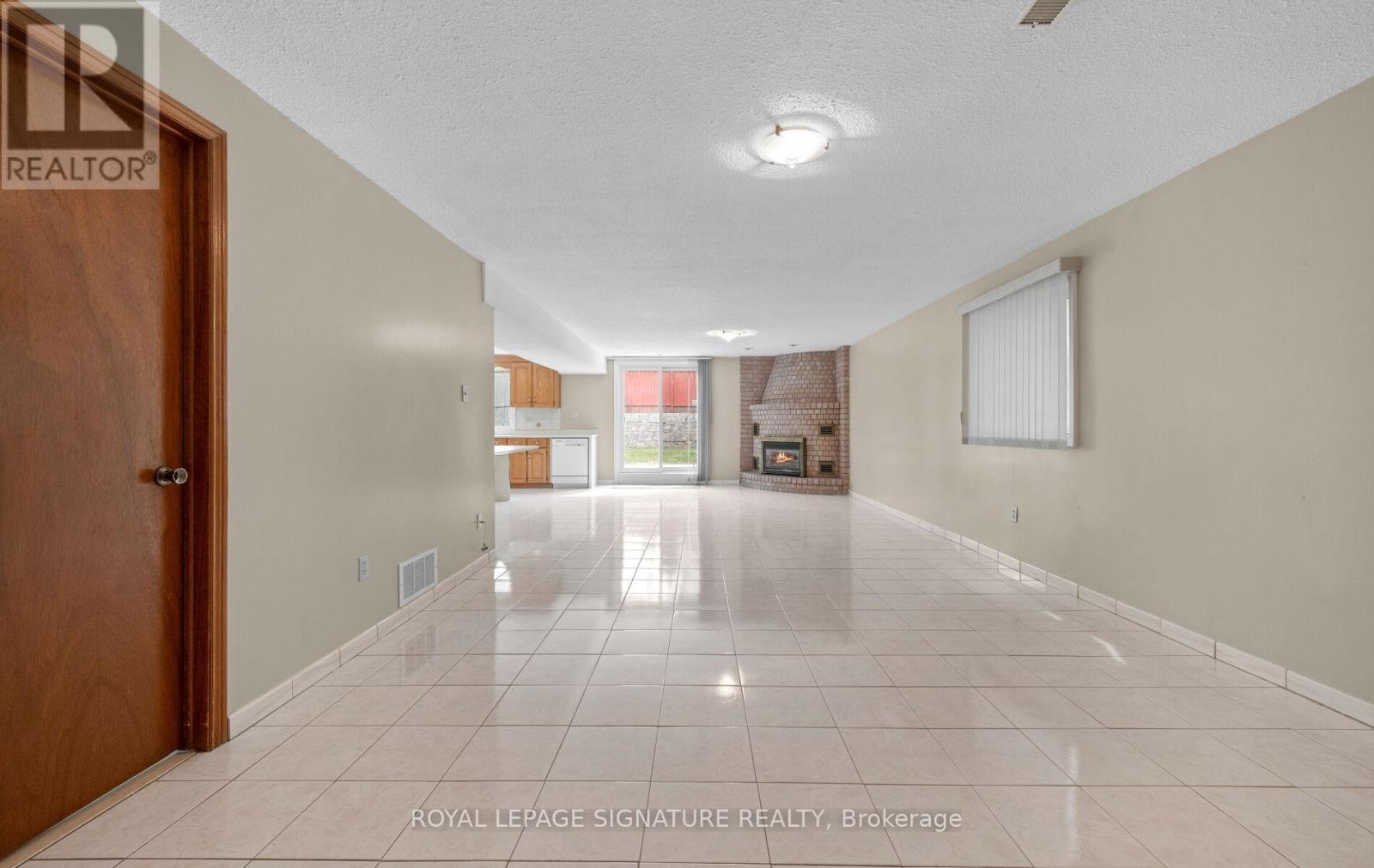 5 Acacia Avenue, Toronto, Ontario  M9M 1H6 - Photo 30 - W12923776