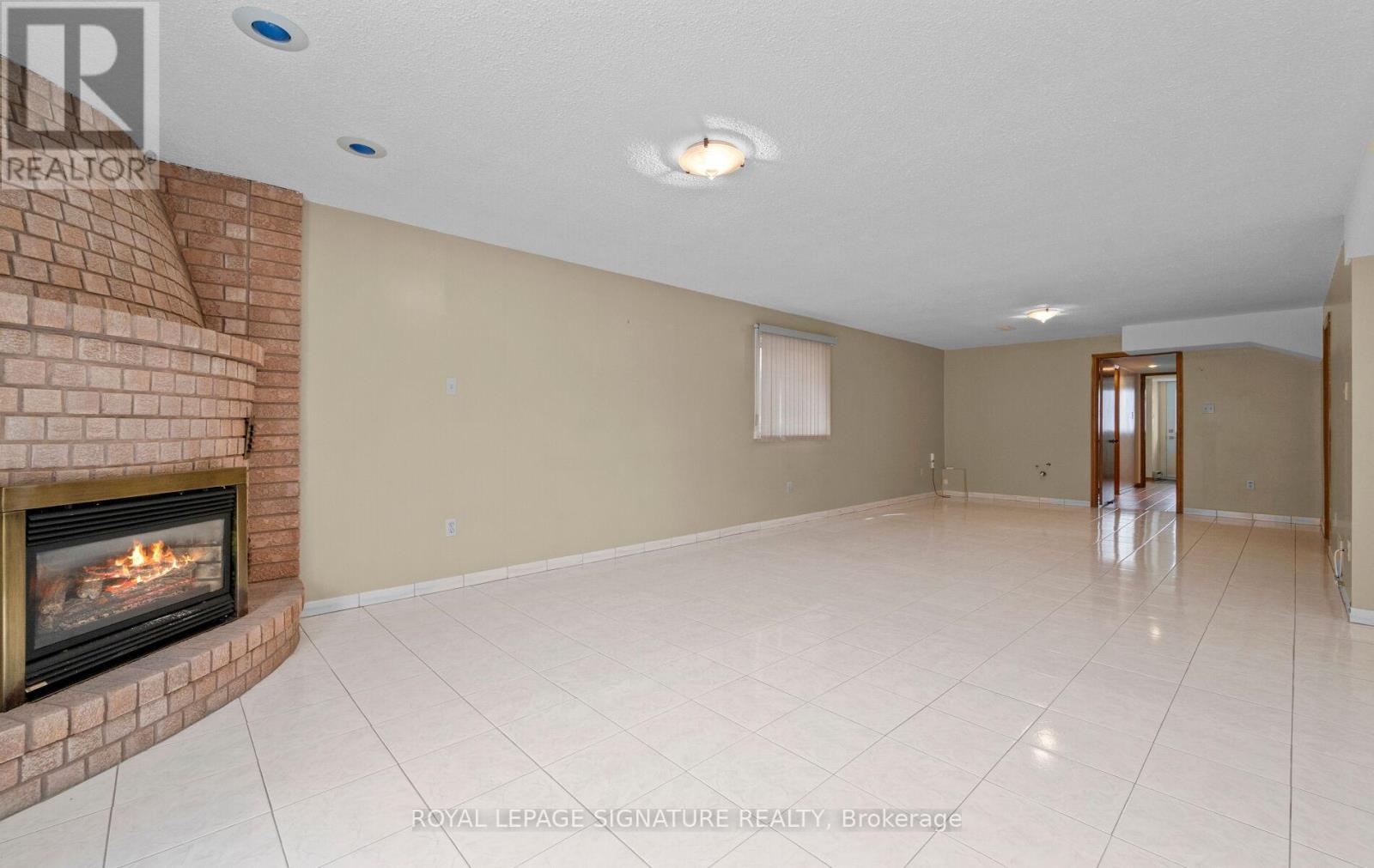 5 Acacia Avenue, Toronto, Ontario  M9M 1H6 - Photo 35 - W12923776