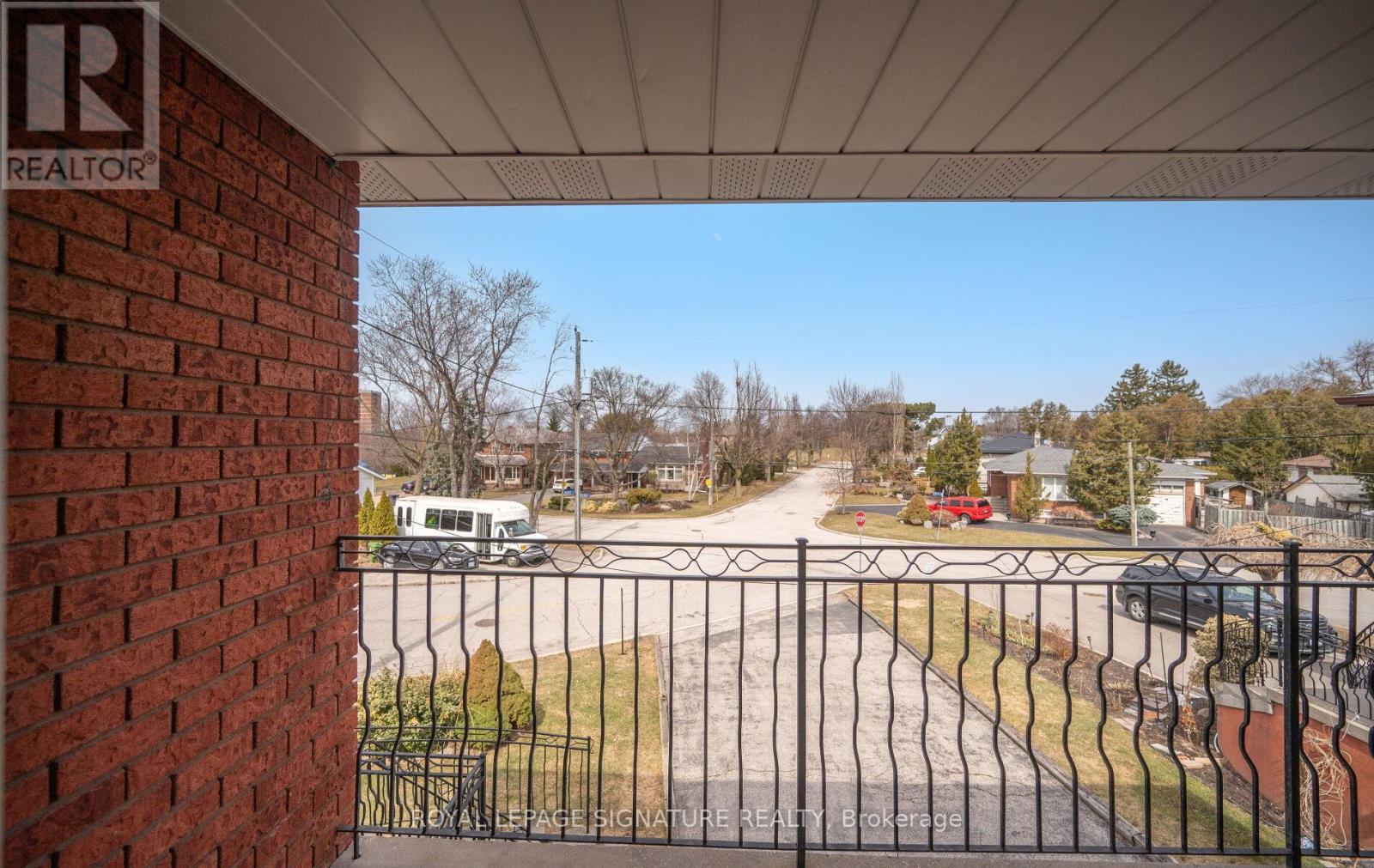 5 Acacia Avenue, Toronto, Ontario  M9M 1H6 - Photo 44 - W12923776