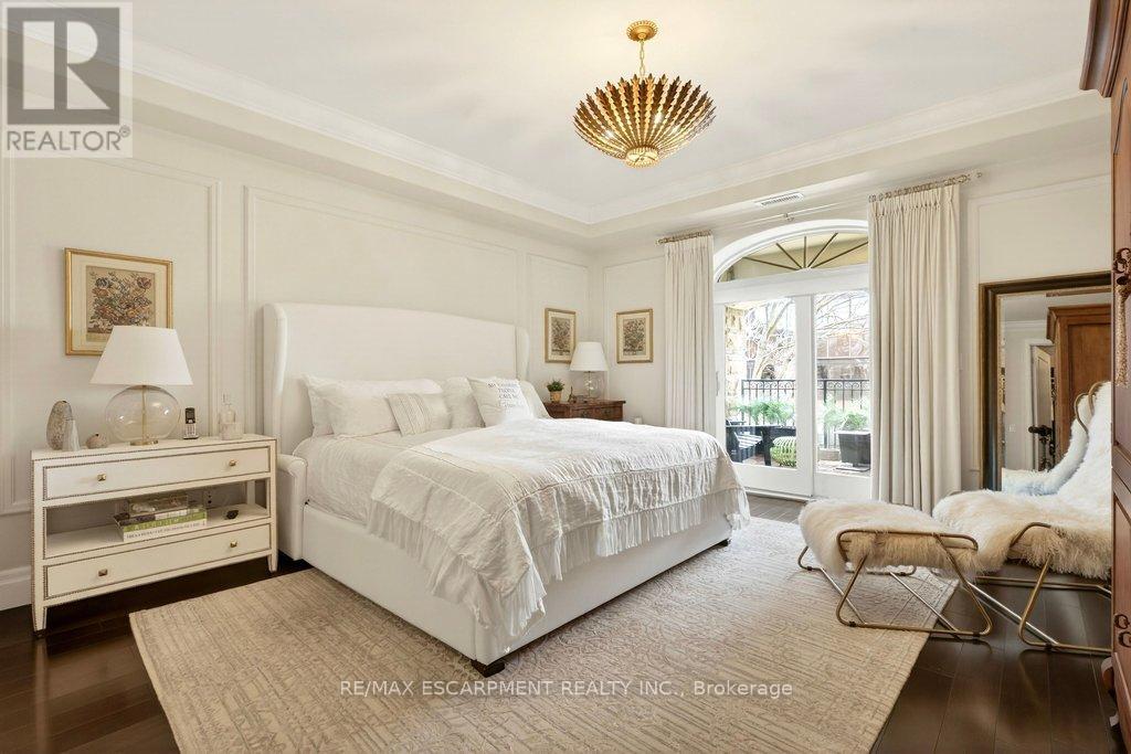 201 - 445 Elizabeth Street, Burlington, Ontario  L7R 2L8 - Photo 24 - W12923802