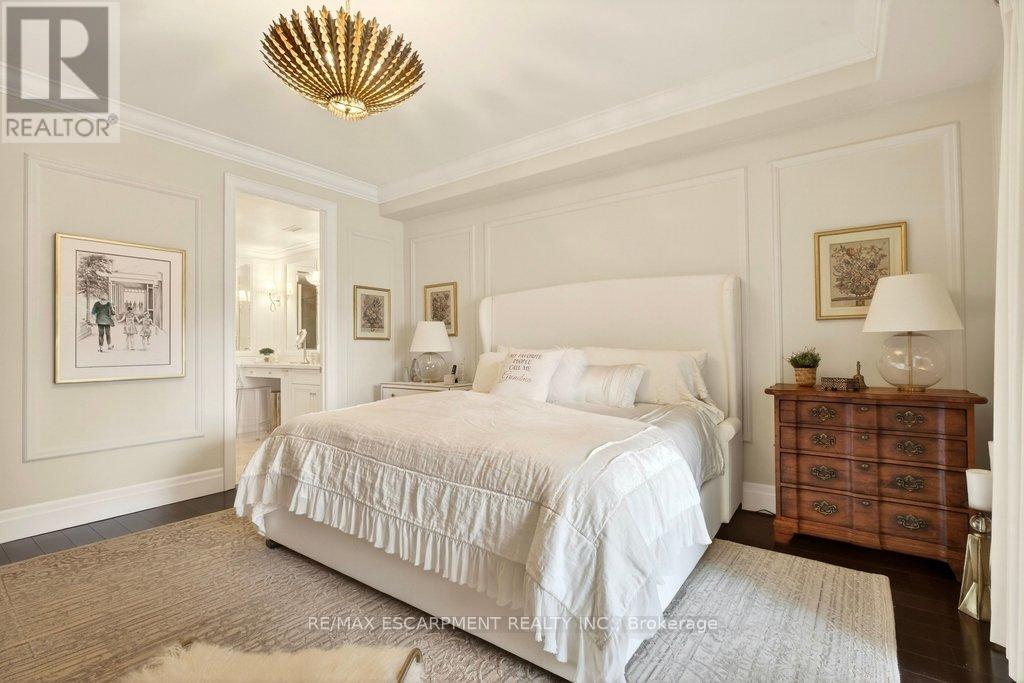 201 - 445 Elizabeth Street, Burlington, Ontario  L7R 2L8 - Photo 25 - W12923802