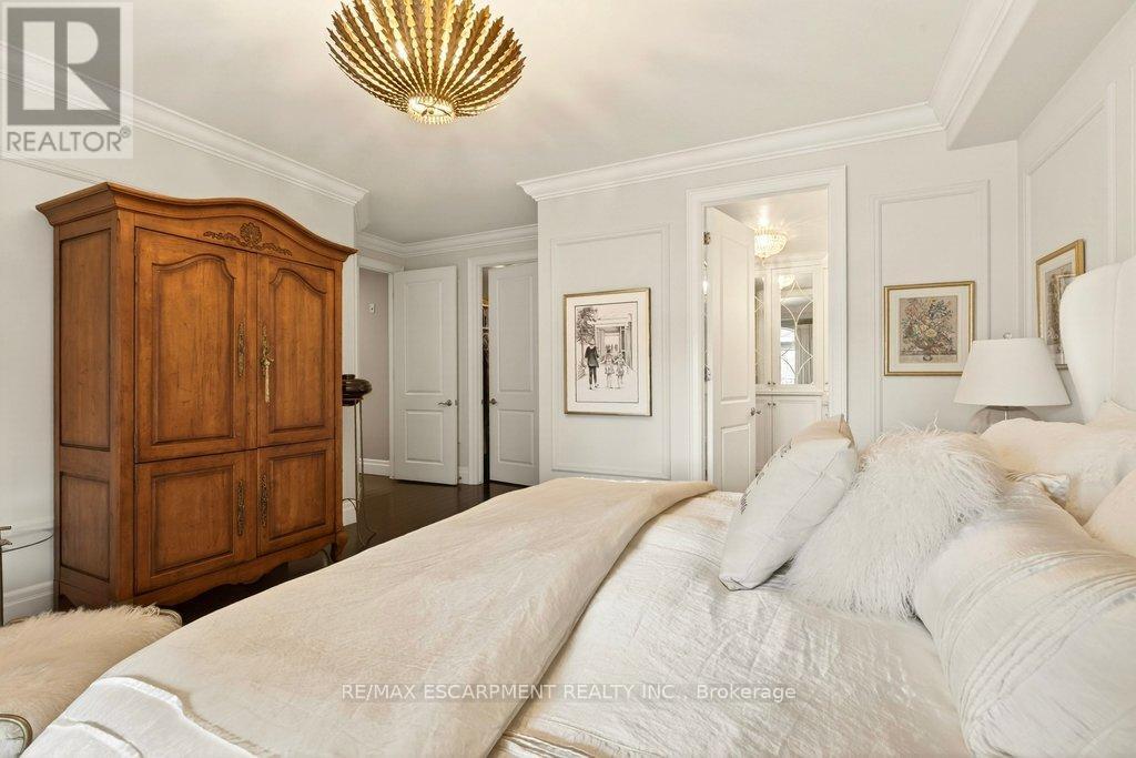 201 - 445 Elizabeth Street, Burlington, Ontario  L7R 2L8 - Photo 27 - W12923802