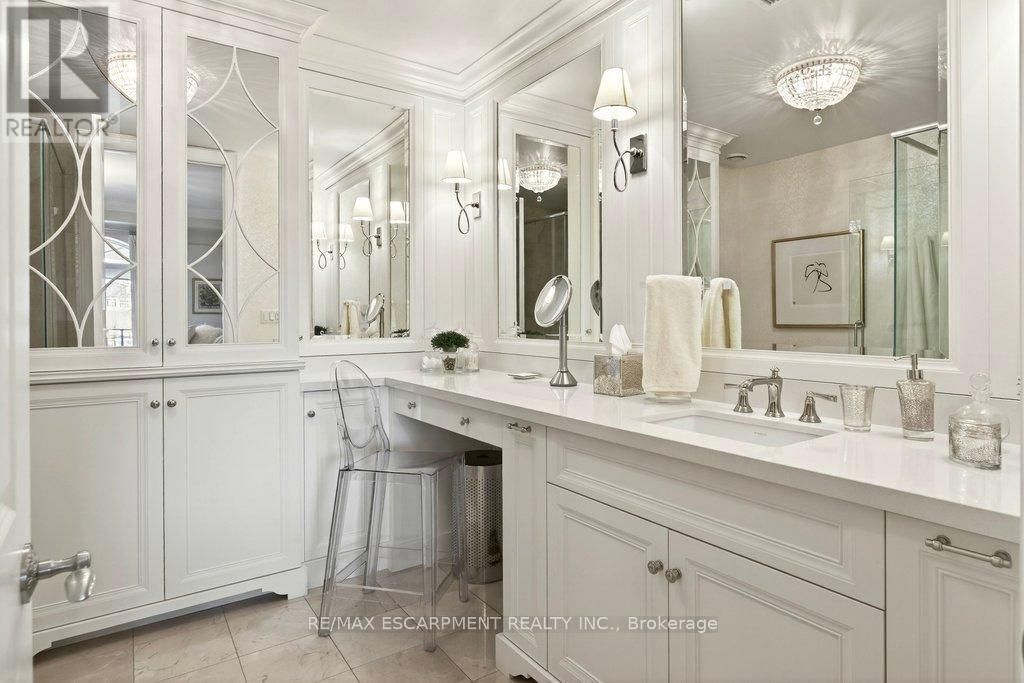 201 - 445 Elizabeth Street, Burlington, Ontario  L7R 2L8 - Photo 28 - W12923802