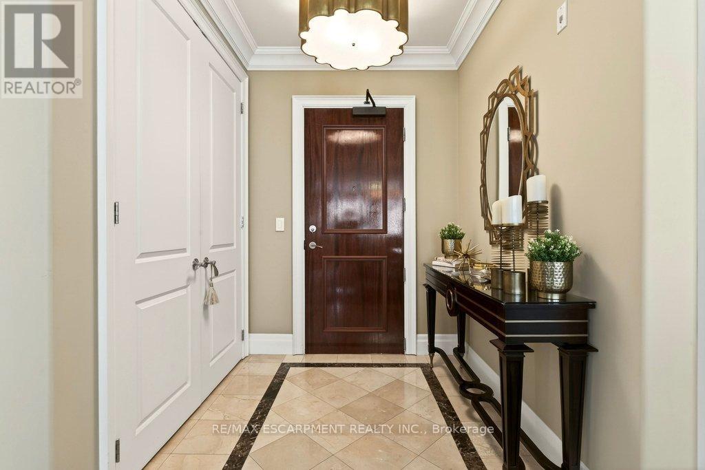 201 - 445 Elizabeth Street, Burlington, Ontario  L7R 2L8 - Photo 5 - W12923802