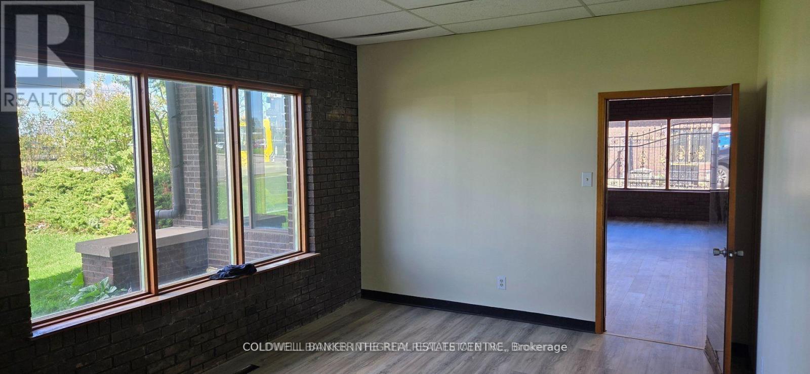 2120 Speers Road, Oakville, Ontario  L6L 2X8 - Photo 6 - W12923812