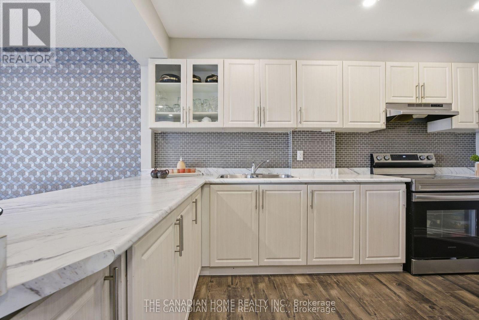 22 Hindquarter Court, Brampton, Ontario  L6S 2C3 - Photo 15 - W12923820