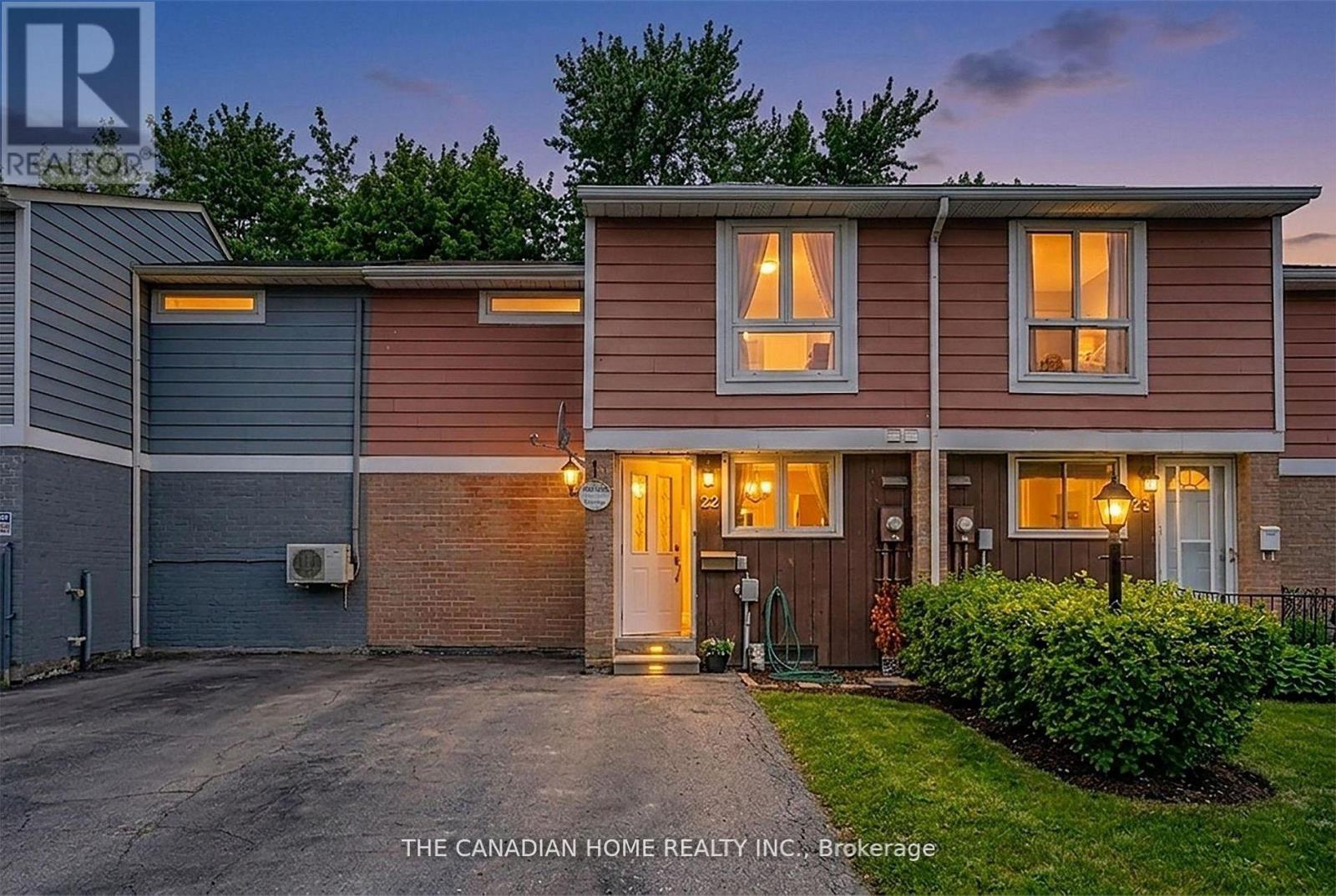 22 Hindquarter Court, Brampton, Ontario  L6S 2C3 - Photo 8 - W12923820