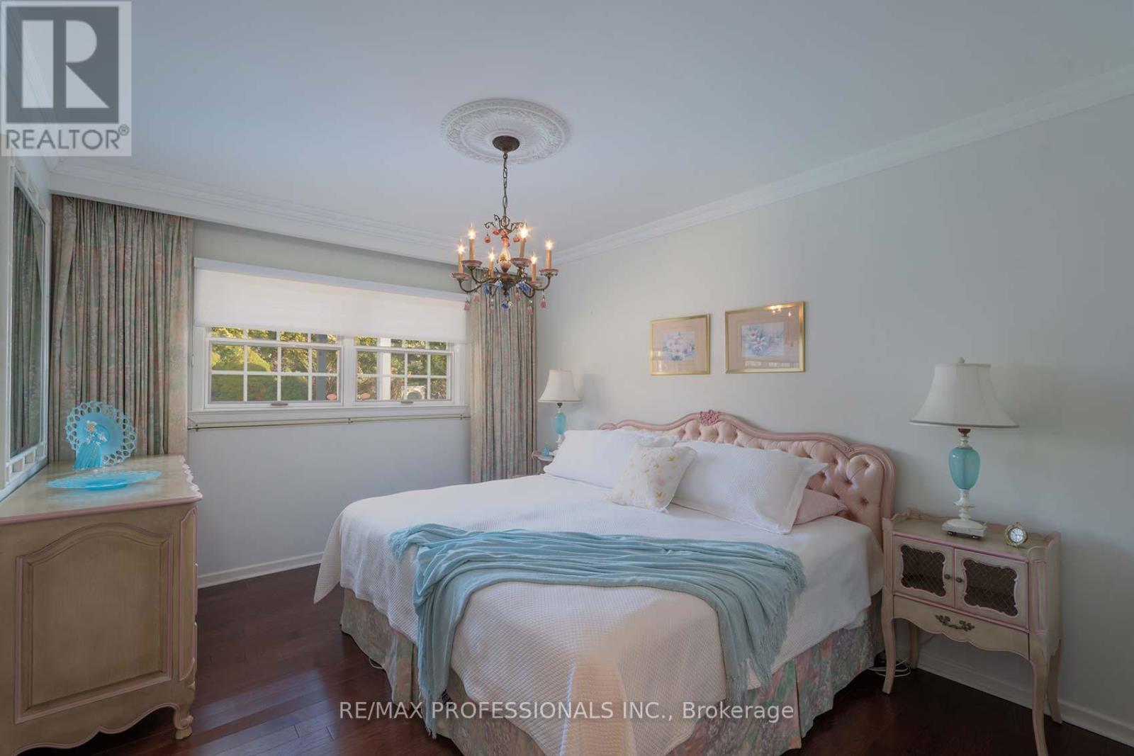 3 Conifer Drive, Toronto, Ontario M9C 1X3 - Photo 18 - W12923826