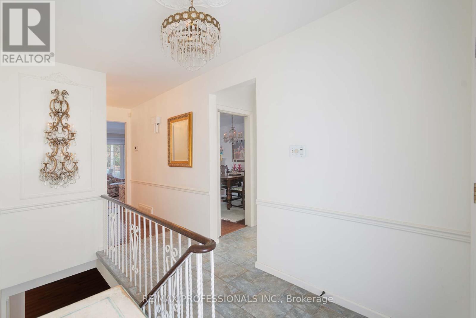 3 Conifer Drive, Toronto, Ontario M9C 1X3 - Photo 6 - W12923826