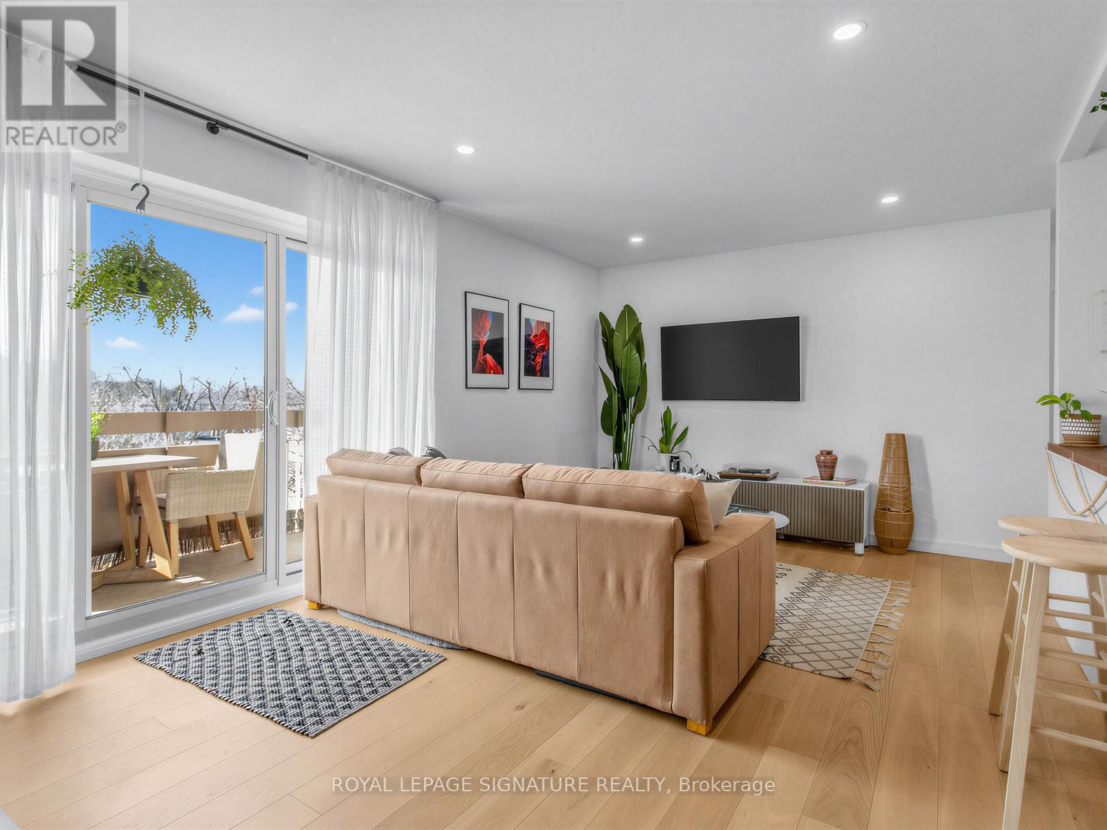 501 - 41 Lake Shore Drive, Toronto, Ontario  M8V 1Z3 - Photo 9 - W12923846