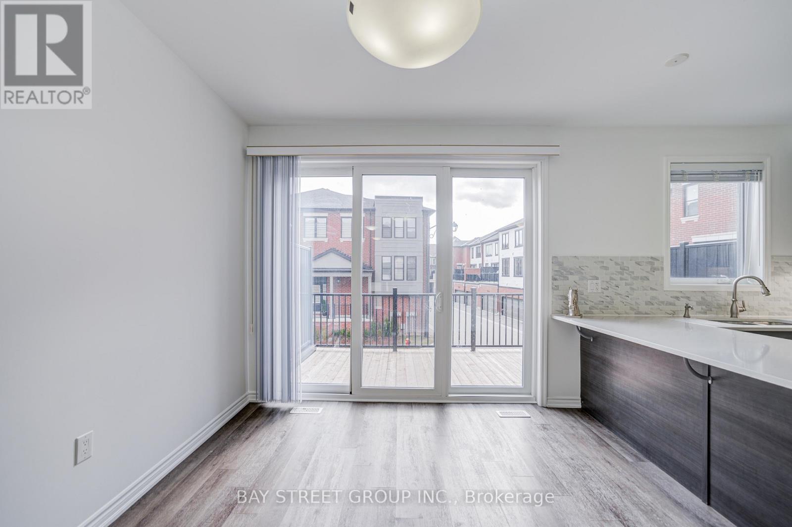 29 - 980 Logan Drive, Milton (Cb Cobban), Ontario  L9E 1T1 - Photo 14 - W12923850