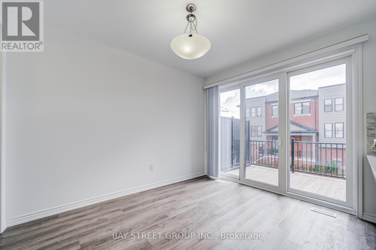 29 - 980 Logan Drive, Milton (Cb Cobban), Ontario  L9E 1T1 - Photo 16 - W12923850