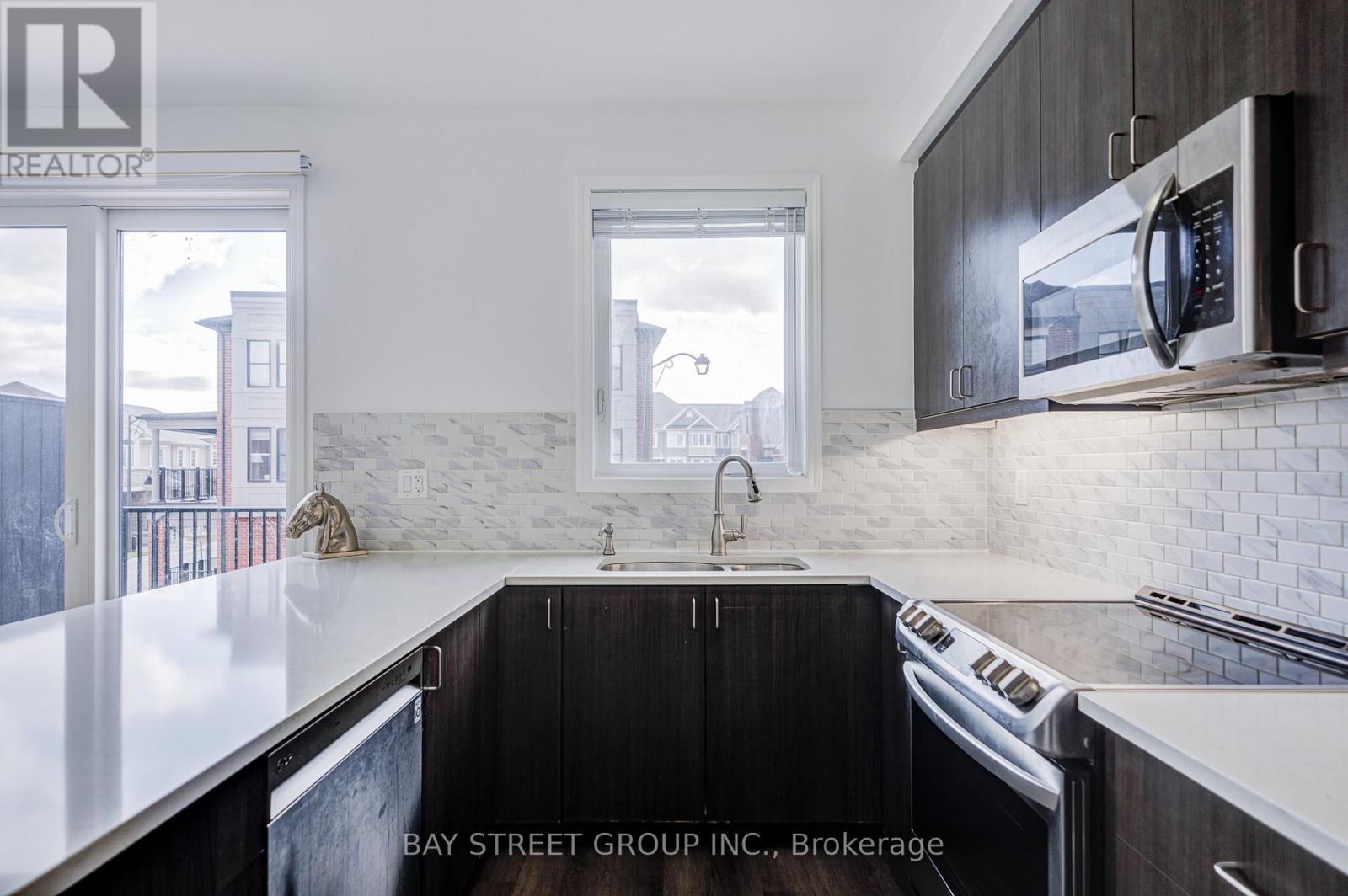 29 - 980 Logan Drive, Milton (Cb Cobban), Ontario  L9E 1T1 - Photo 20 - W12923850