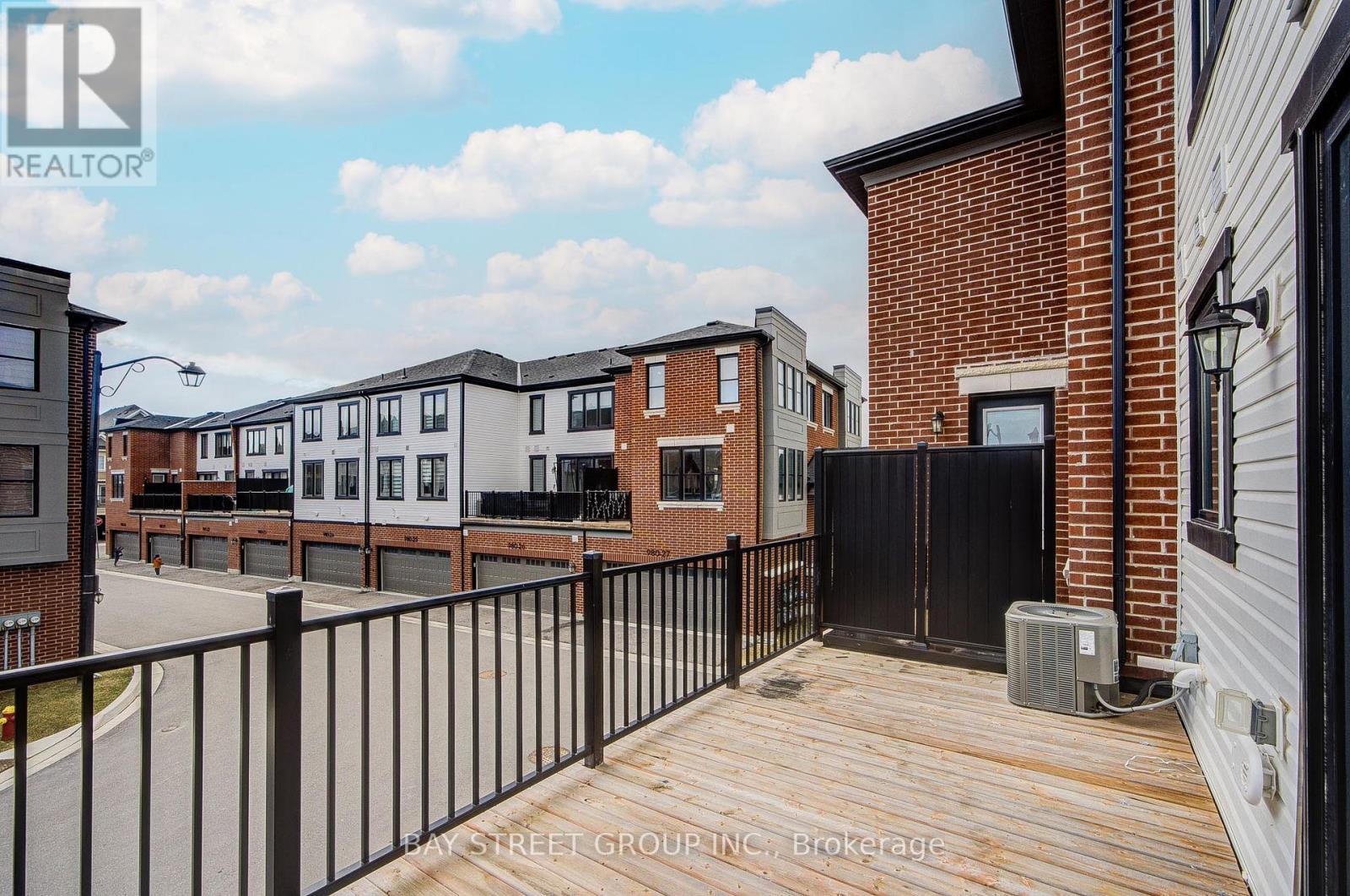 29 - 980 Logan Drive, Milton (Cb Cobban), Ontario  L9E 1T1 - Photo 22 - W12923850