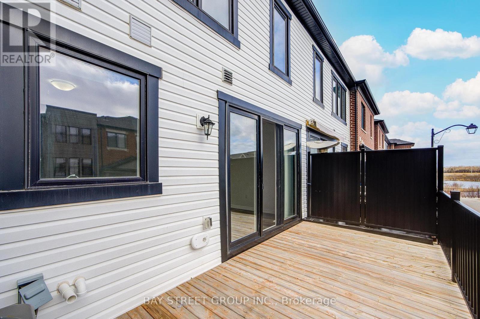 29 - 980 Logan Drive, Milton (Cb Cobban), Ontario  L9E 1T1 - Photo 24 - W12923850