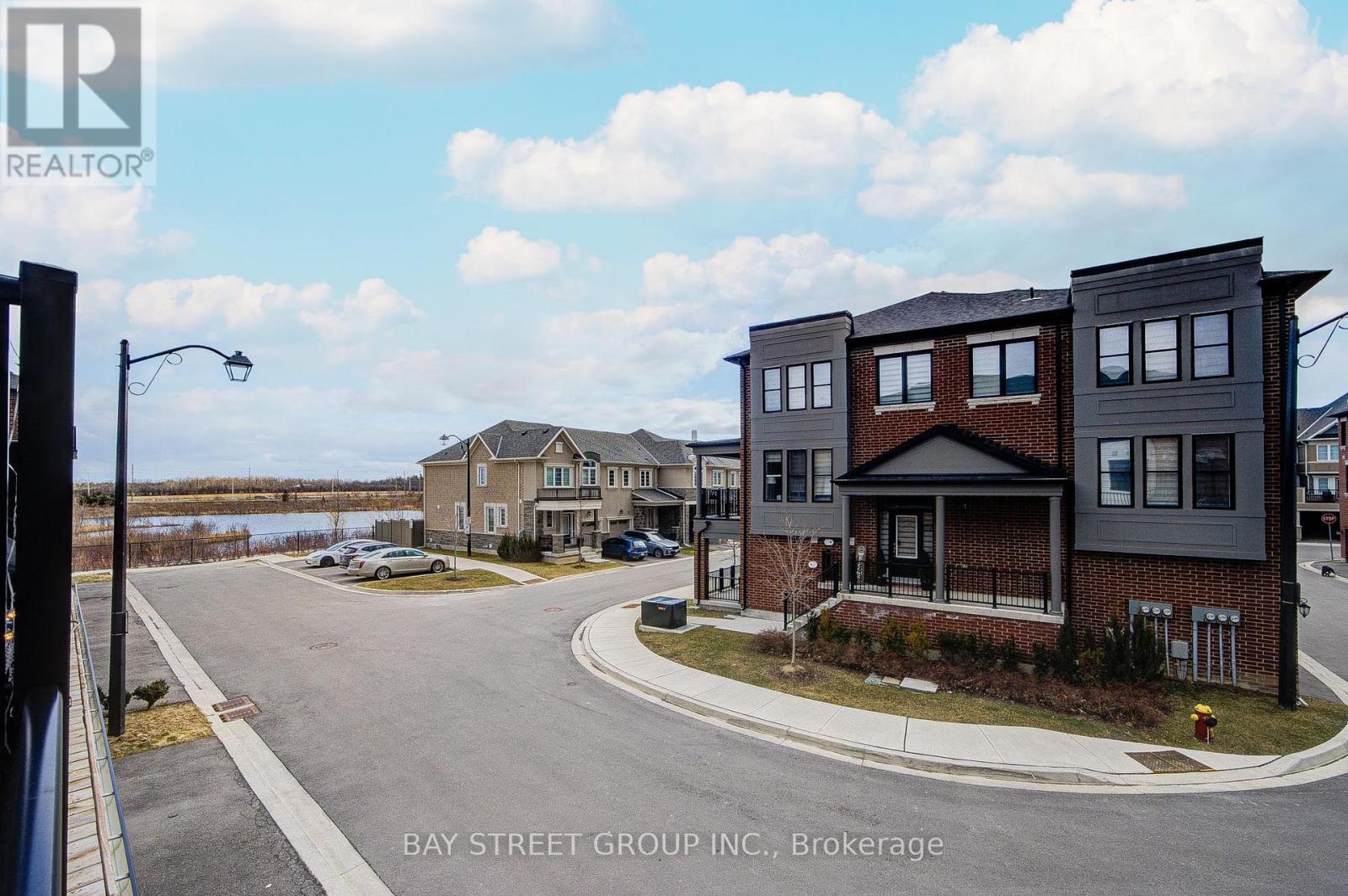 29 - 980 Logan Drive, Milton (Cb Cobban), Ontario  L9E 1T1 - Photo 25 - W12923850