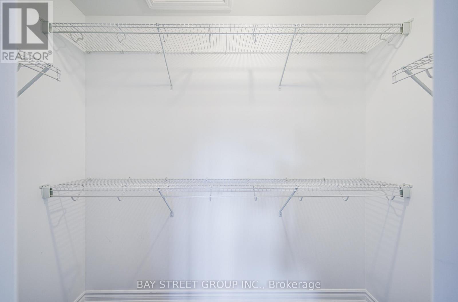 29 - 980 Logan Drive, Milton (Cb Cobban), Ontario  L9E 1T1 - Photo 32 - W12923850