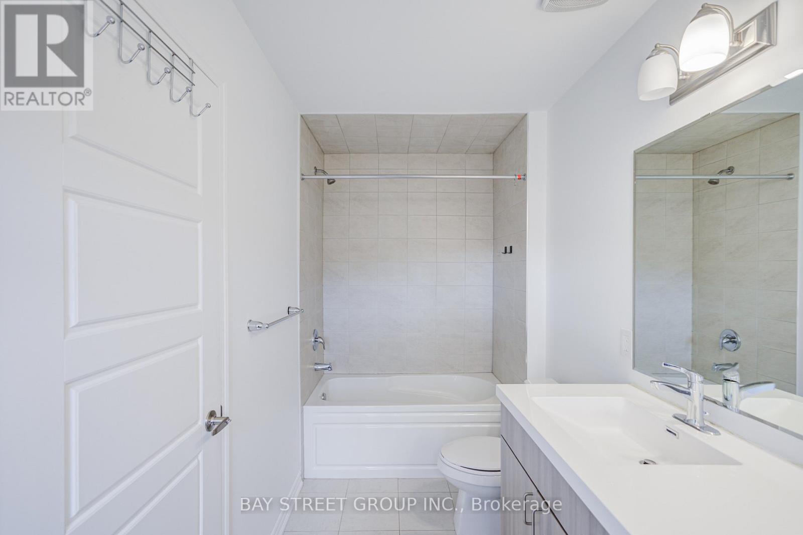 29 - 980 Logan Drive, Milton (Cb Cobban), Ontario  L9E 1T1 - Photo 33 - W12923850